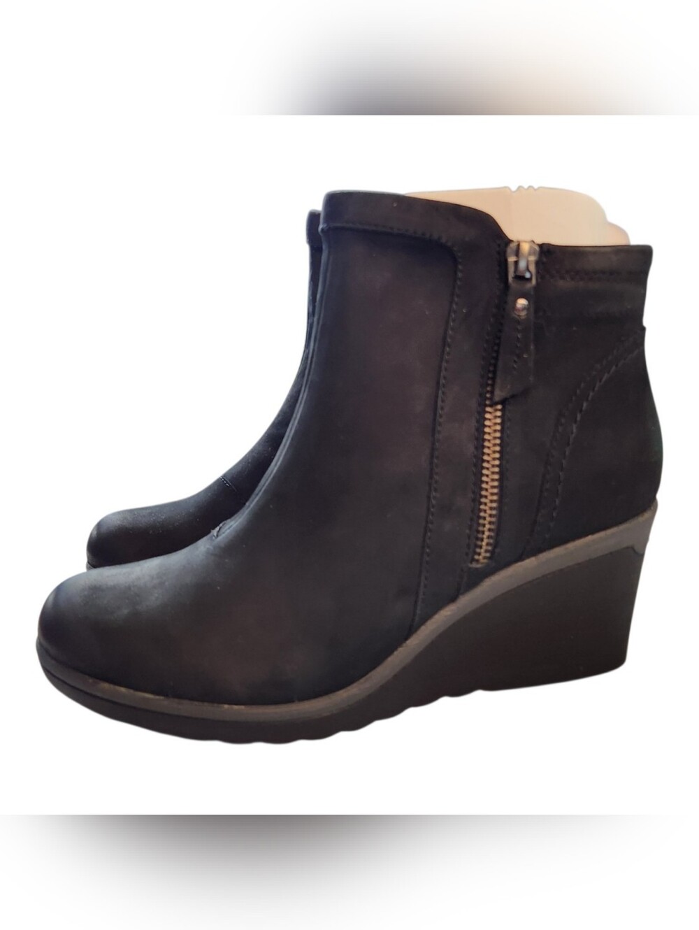 NIB Earth Shoes "Cardinal" Wedge Ankle Booties in Black Vintage Leather, Sz 7.5